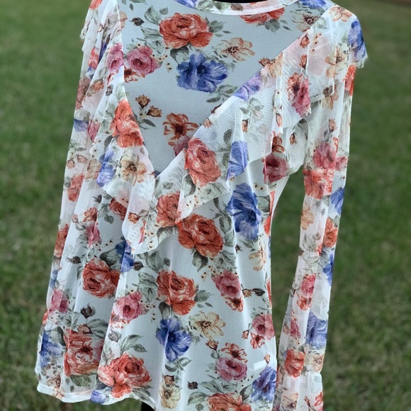 Floral Mesh Longe Sleeve Top - Picture 1 of 2